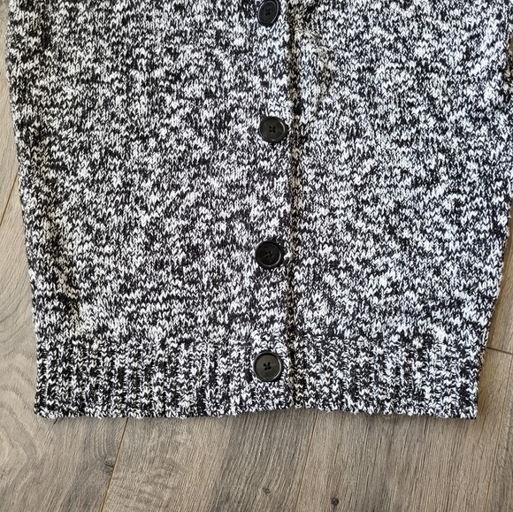 Merona Cardigan Black & White {Small} - Picture 7 of 12